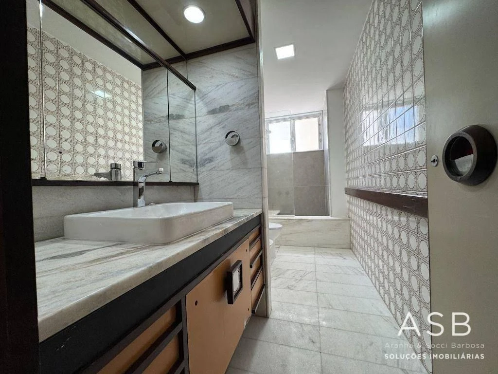 Квартира с 3 спальнями, 270 м² и 2 парковками — photo 13