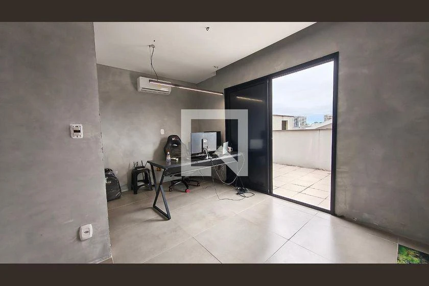 5-bedroom house with a bathtub in Rio de Janeiro — photo 21