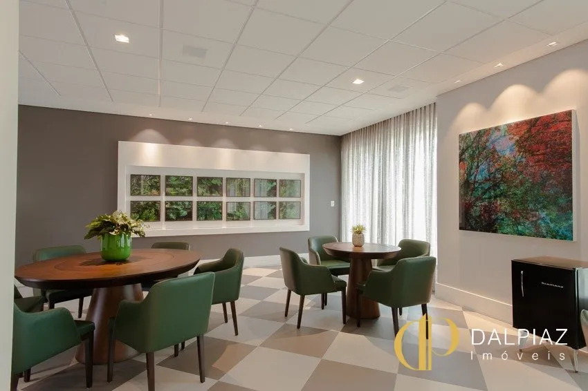 2-bedroom apartment with a home office — photo 3