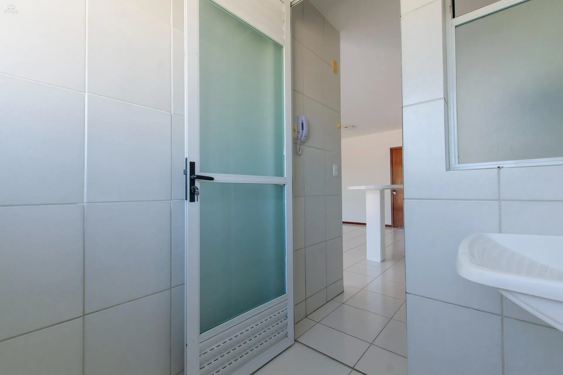 Mountain view in a 2-bedroom apartment, 65 m² — photo 17