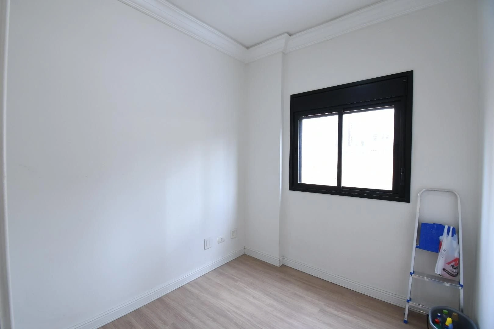 3-bedroom apartment in a building with a gym — photo 20