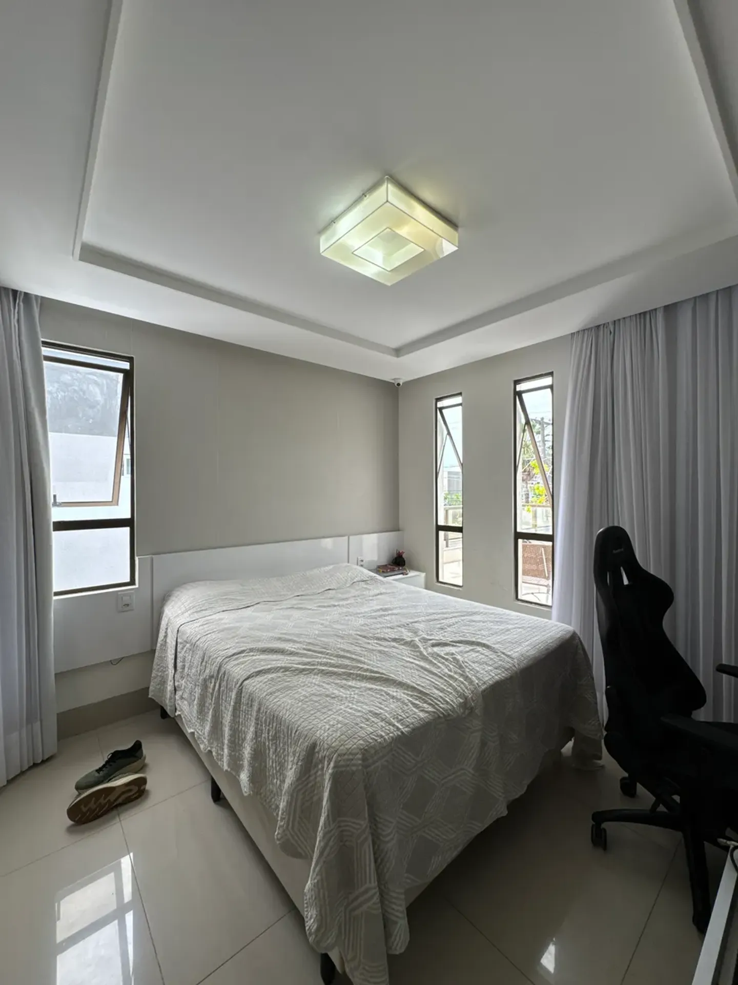 5-bedroom house with floor-to-ceiling windows in João Pessoa — photo 17