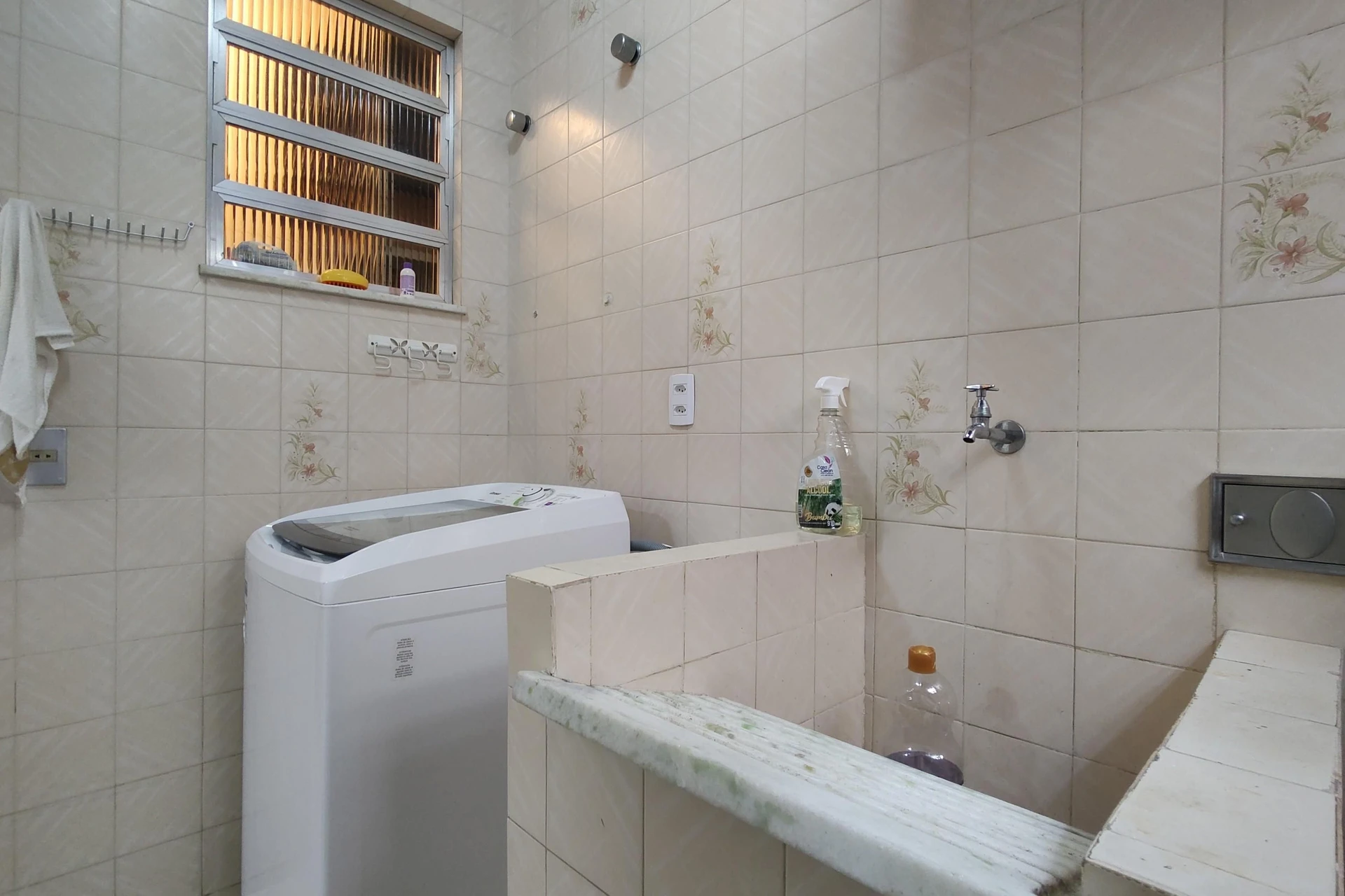 Jacuzzi y 3 dormitorios: casa de 742 m² — photo 87