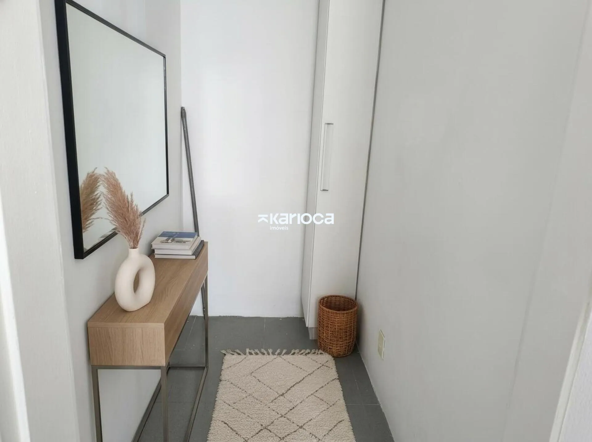 Duplex penthouse with 2 en-suite bedrooms and floor-to-ceiling windows — photo 31