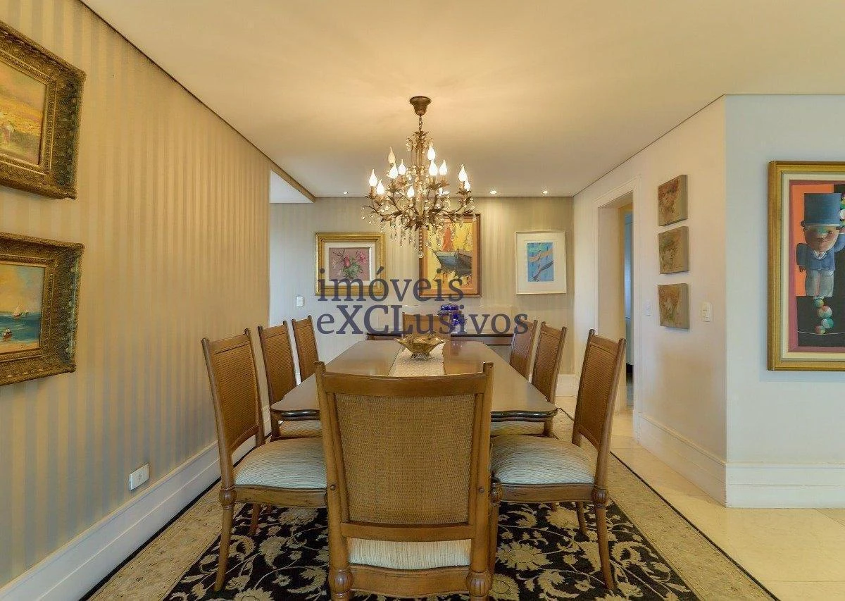Furnished 240 m² apartment with 3 en-suites — photo 35