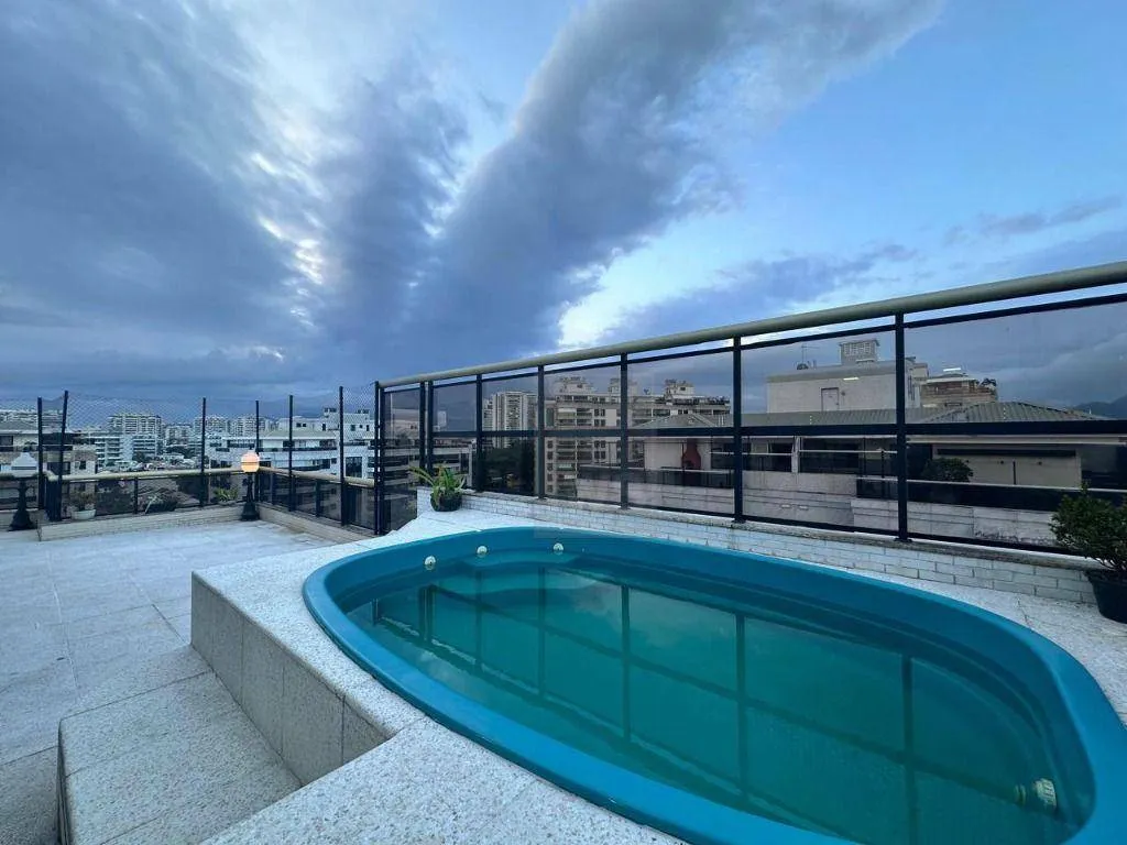 Furnished duplex penthouse with enclosed balcony — photo 46
