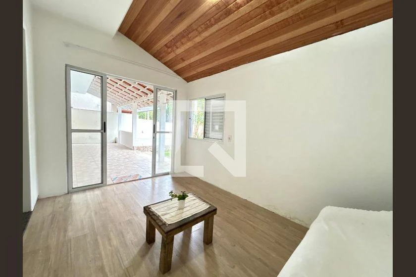 2-bedroom house with a washing machine in Florianópolis — photo 6