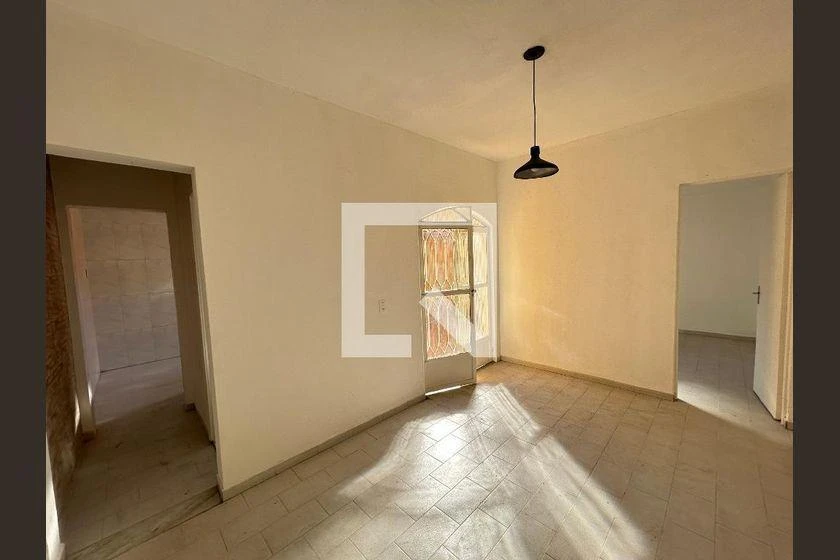 Balcony with a grill in a one-bedroom house, 62 m² — photo 6