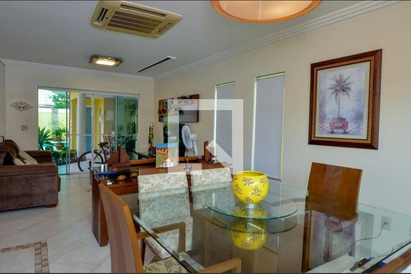 380 m² house with 4 bedrooms and air conditioning — photo 36