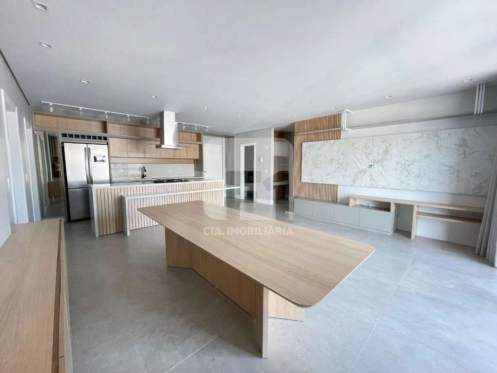 Apartamento de 3 suites con 230 m² y 2 plazas — photo 2