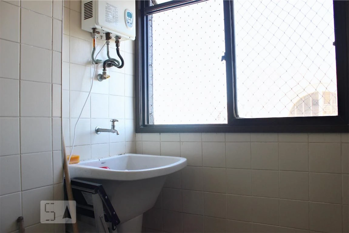 2-bedroom apartment with a water view — photo 22