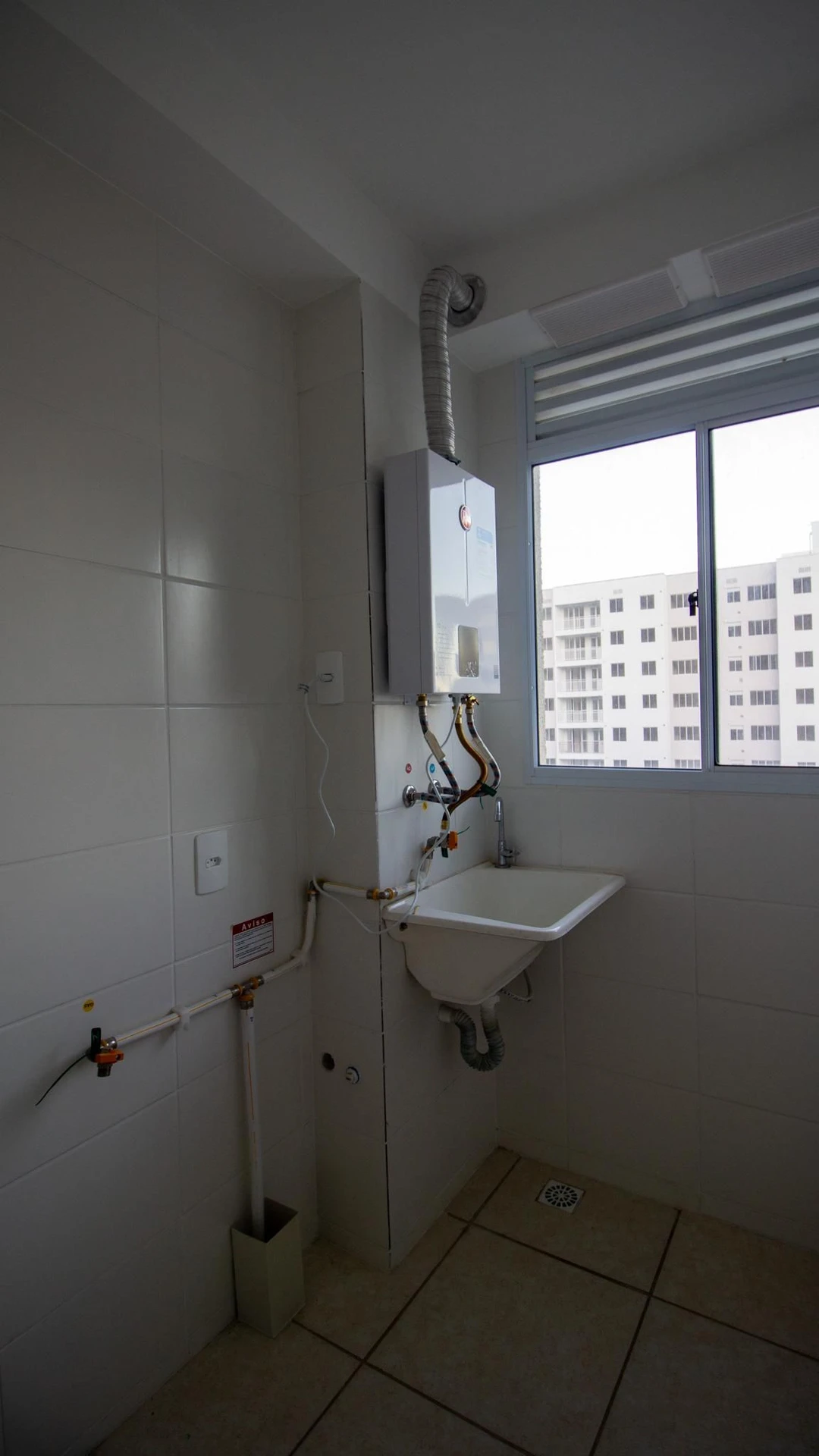 Home office in a 2-bedroom apartment, 45 m² — photo 18