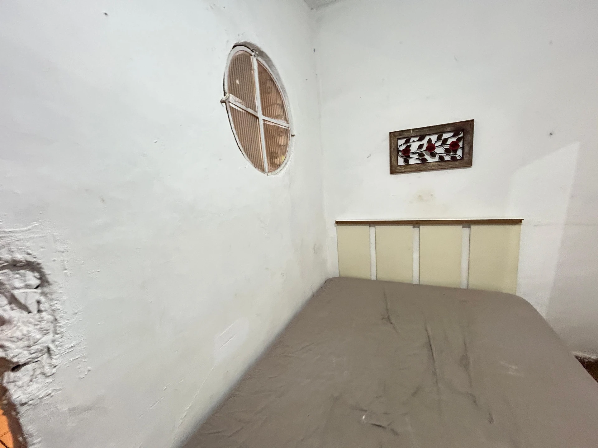 House for rent with 2 bedrooms, balcony and yard — photo 24