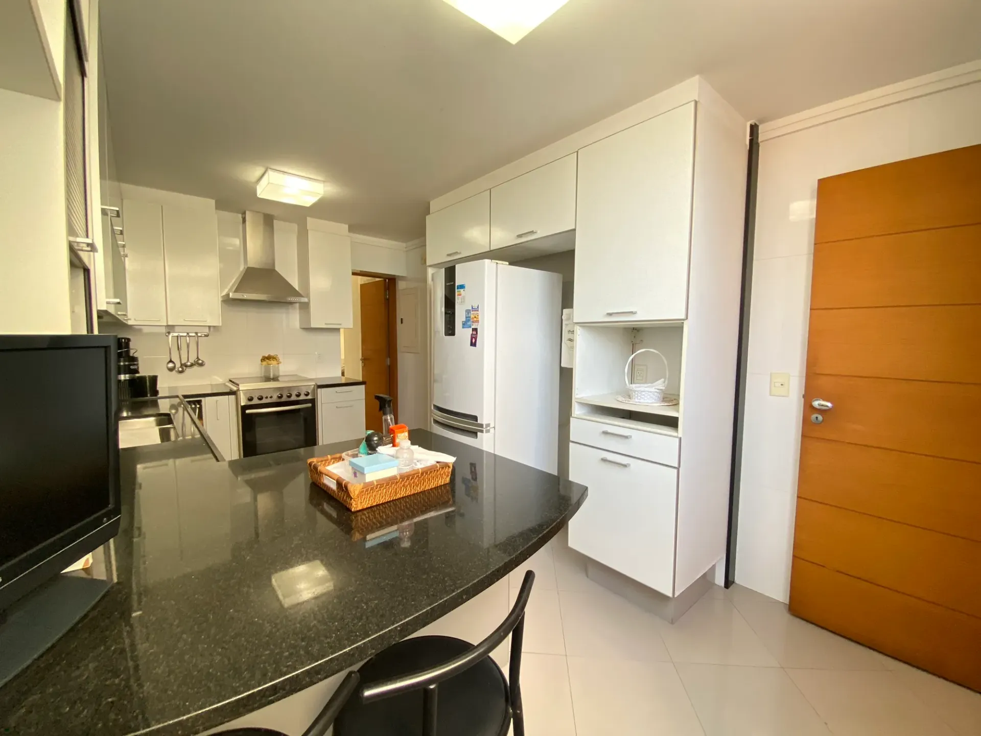 Apartamento de 185 m² com 4 quartos e elevador — photo 41
