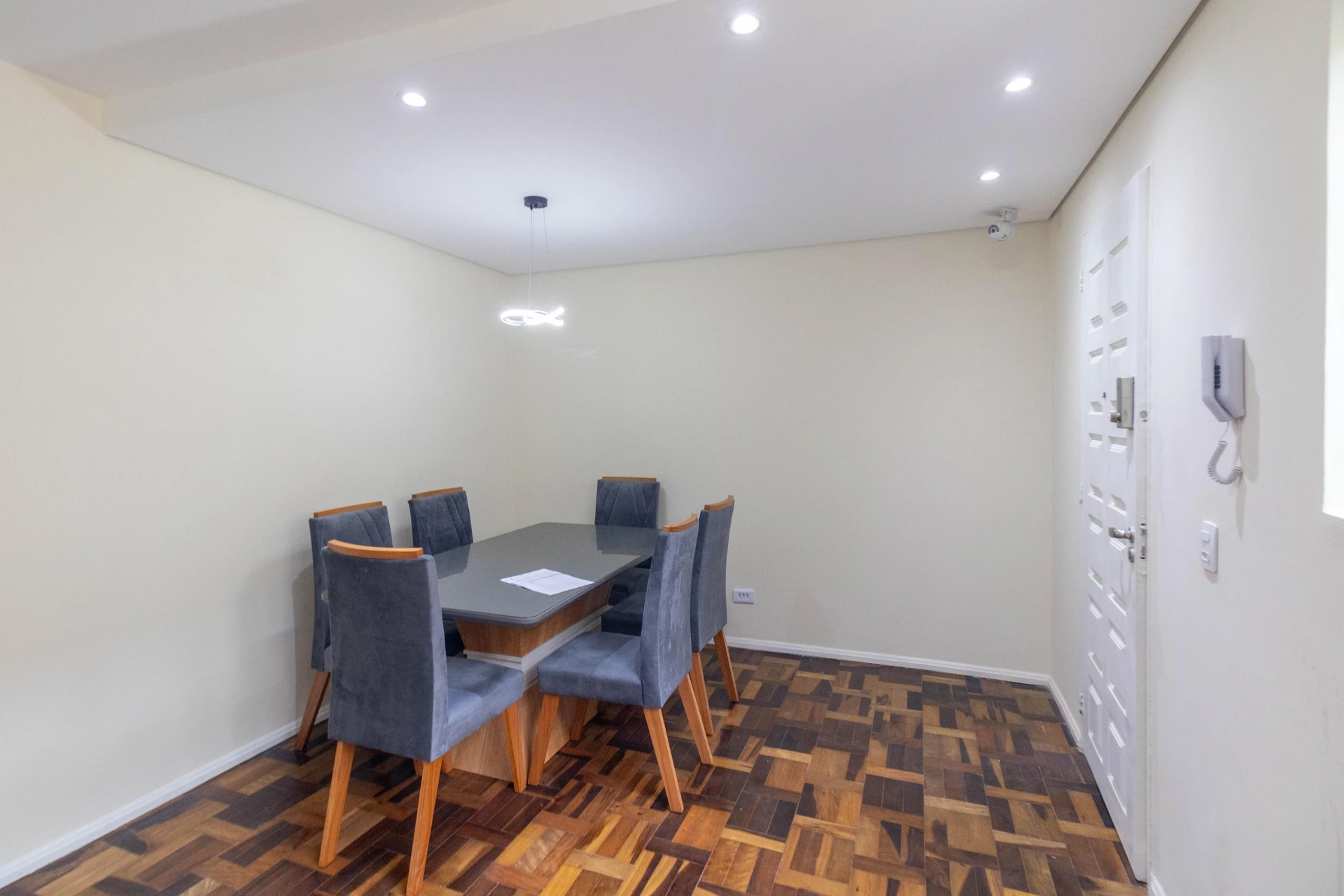 3-bedroom apartment with a washing machine — photo 7