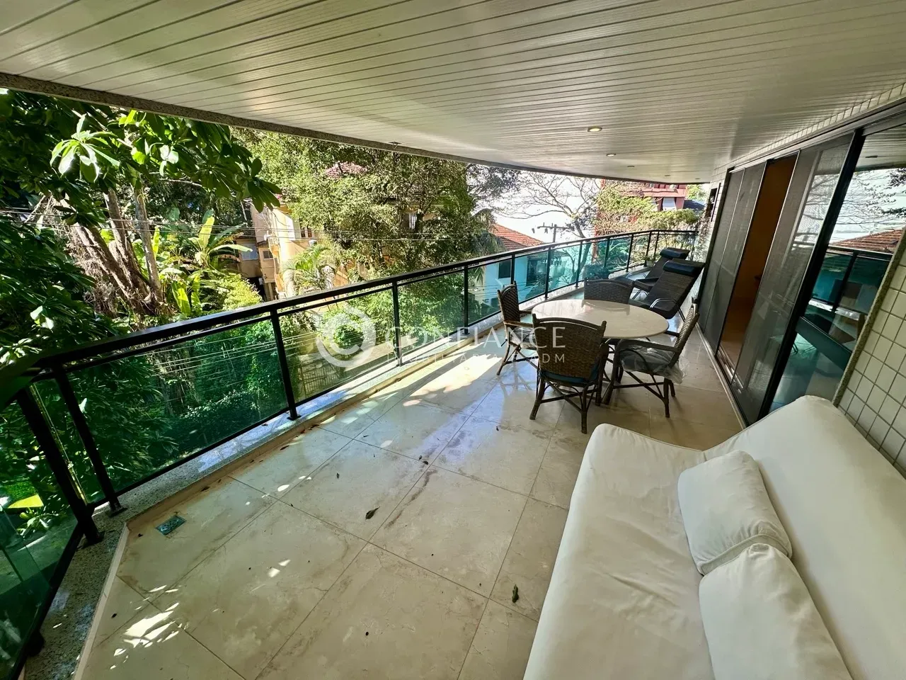 Apartamento de 230 m² com 2 quartos e armários embutidos — photo 10