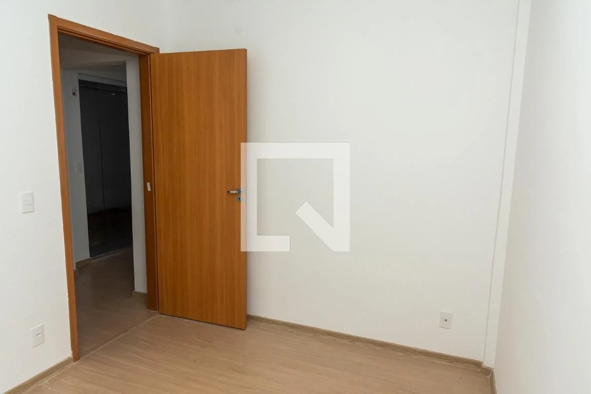 2-bedroom apartment in a building with a gym — photo 24