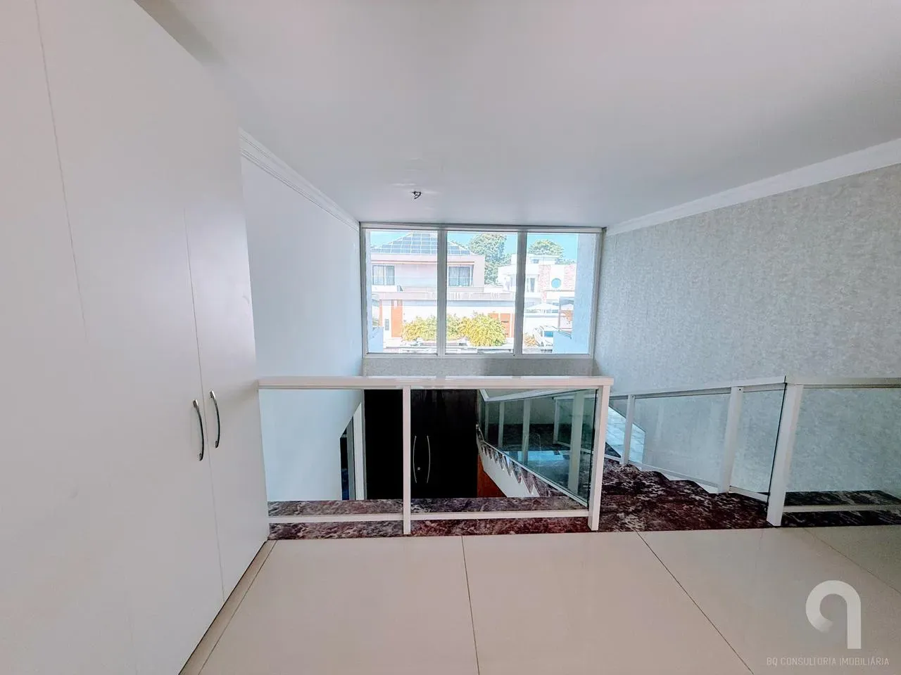 House with 4 bedrooms and 5 baths, 740 m² and 3 parking — photo 24