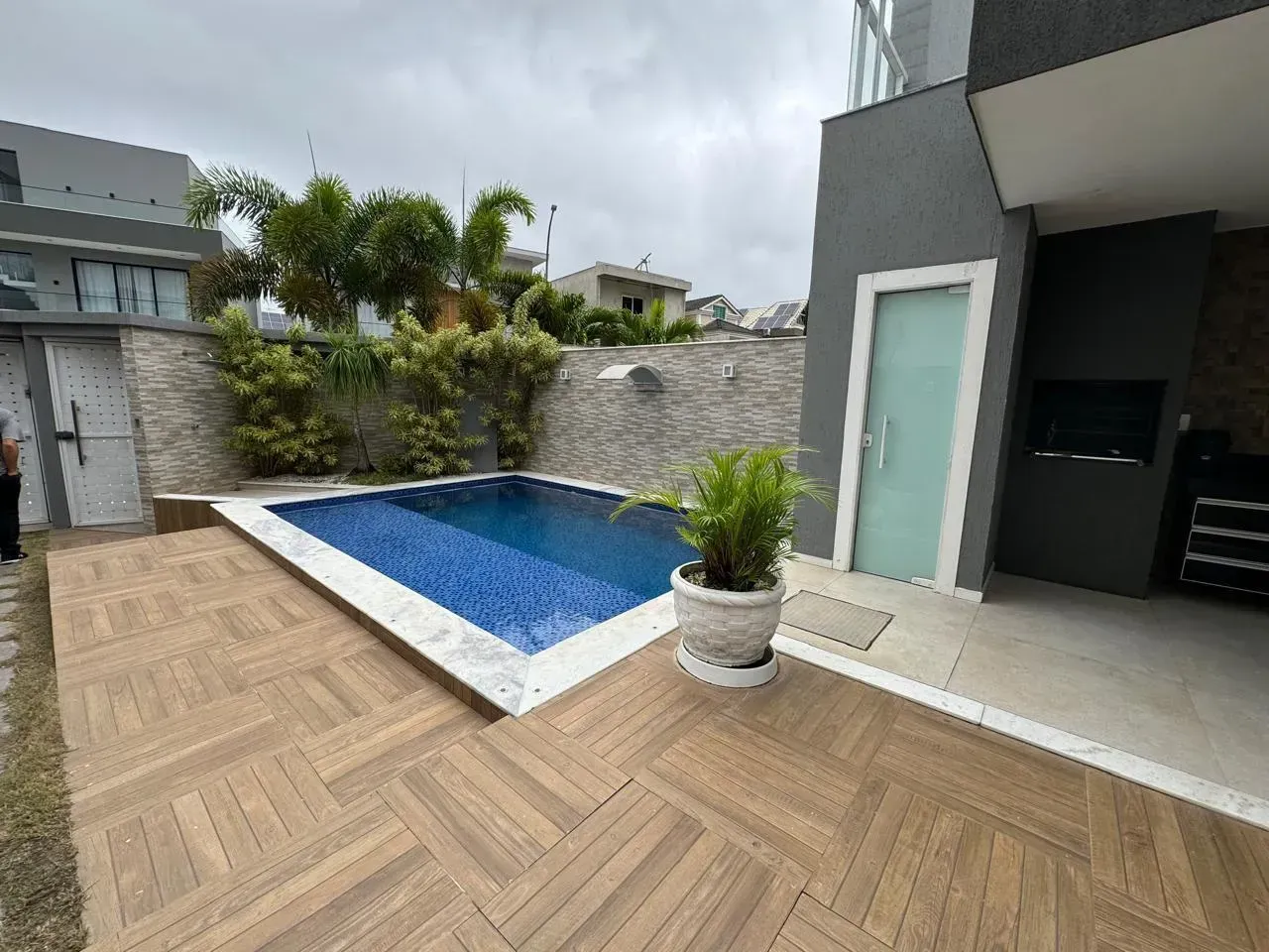Furnished house with 5 bedrooms and 5 bathrooms — photo 8