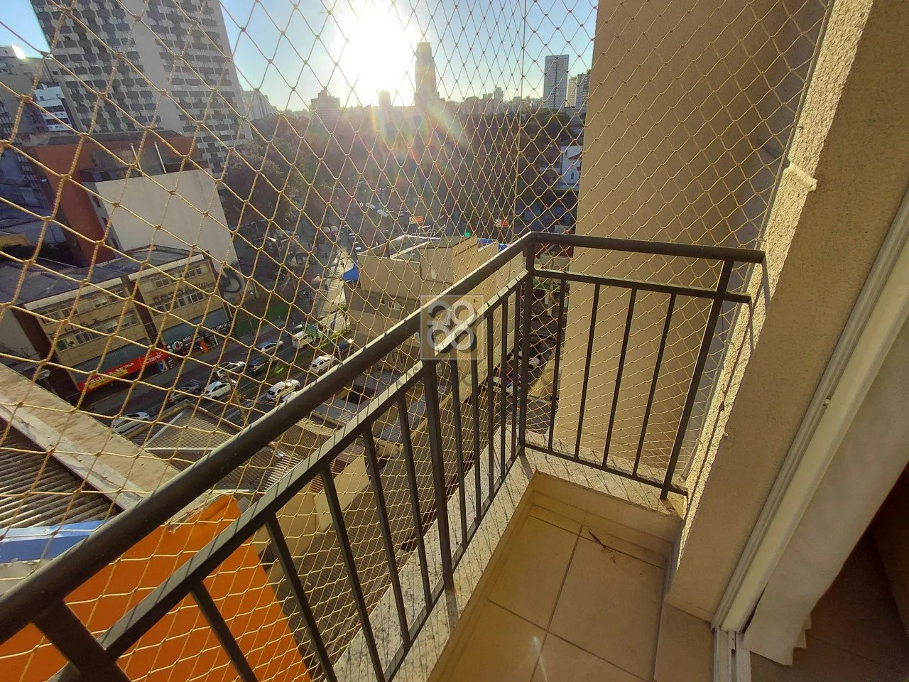 Apartamento de 1 dormitorio con cocina abierta y aire — photo 10