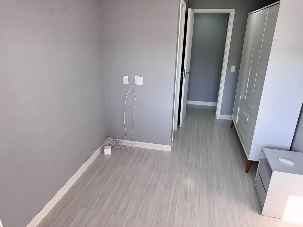 Home office in a 5-bedroom apartment, 200 m² — photo 6
