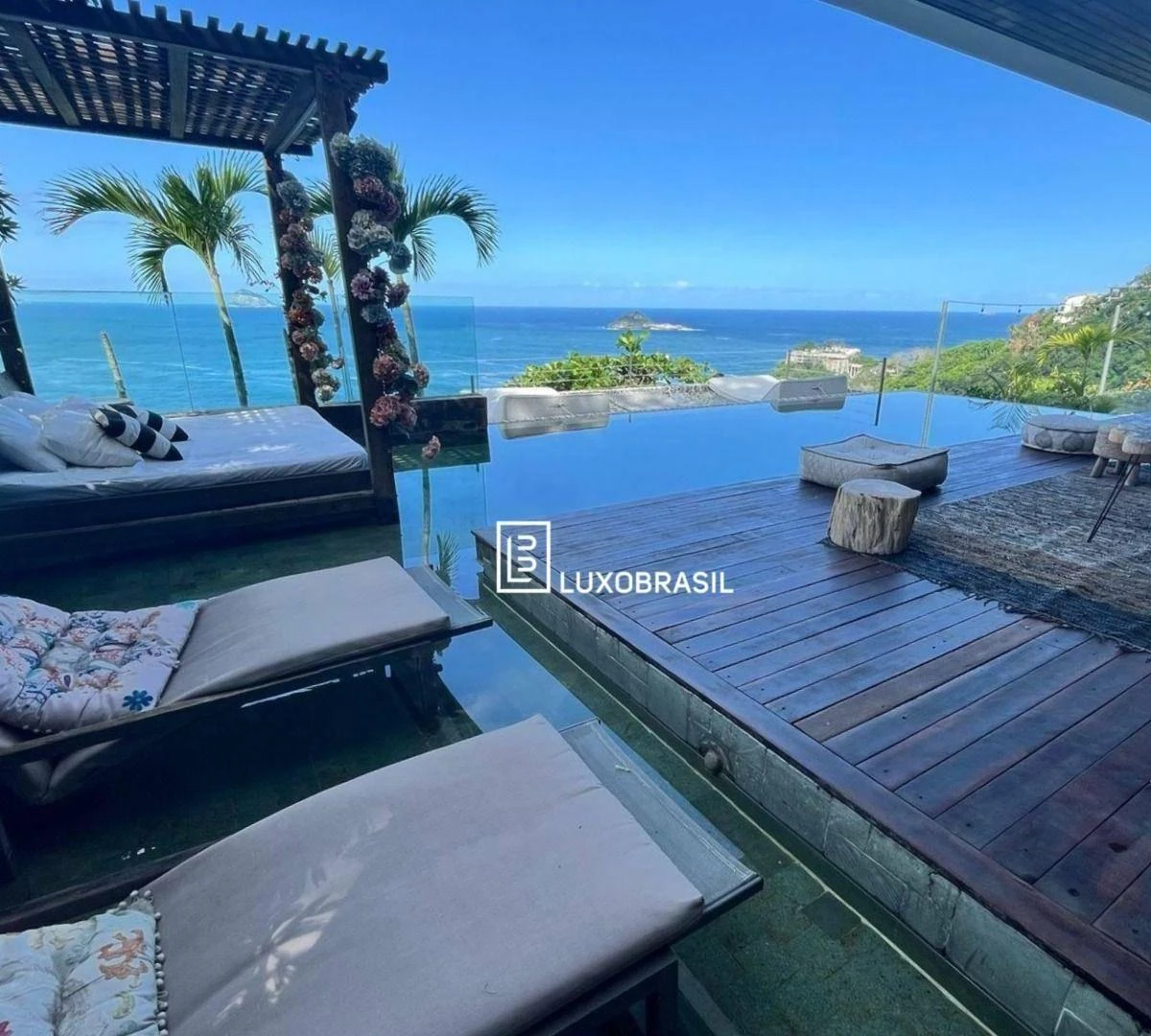 Furnished 800 m² house with 5 en-suite bedrooms — photo 21