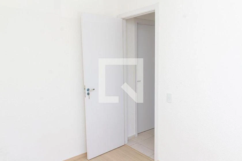 2-bedroom apartment in a building with a pool — photo 38