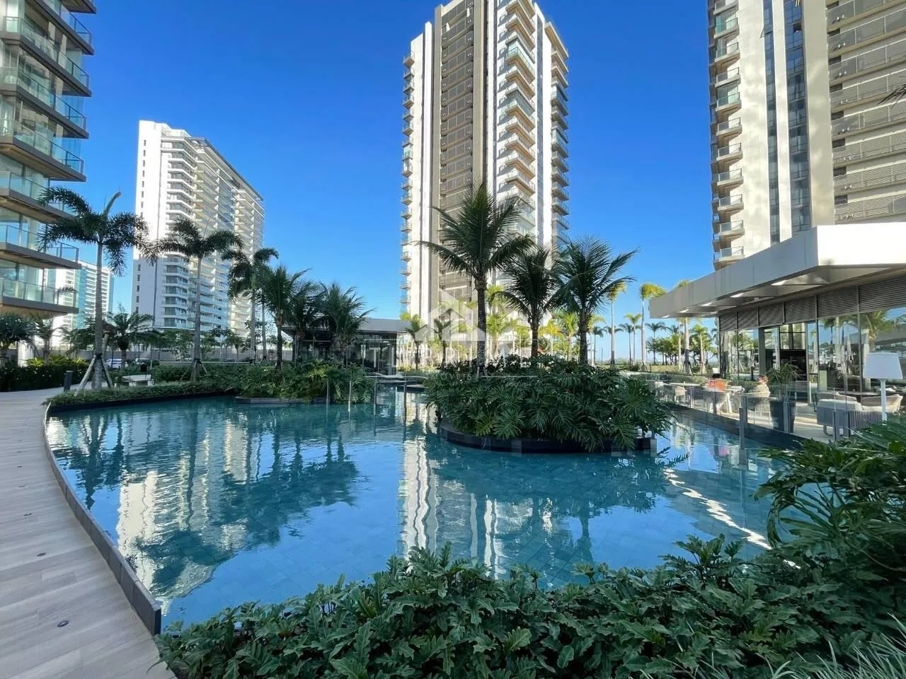 Rental apartment with balcony and 3 bedrooms — photo 37