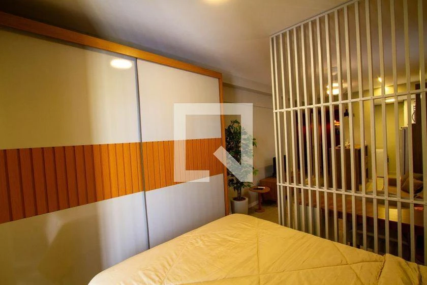 35 m² studio with a home office and a washing machine — photo 6