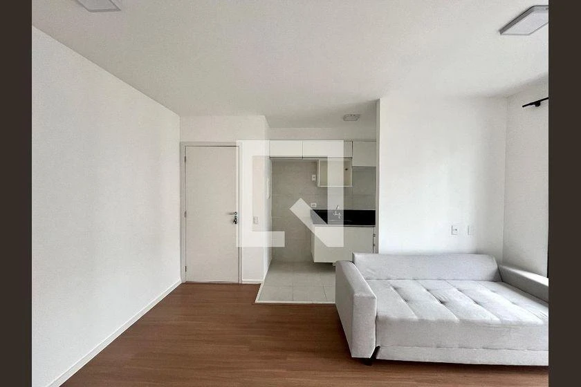 2-bedroom apartment with wood or laminate floors — photo 12