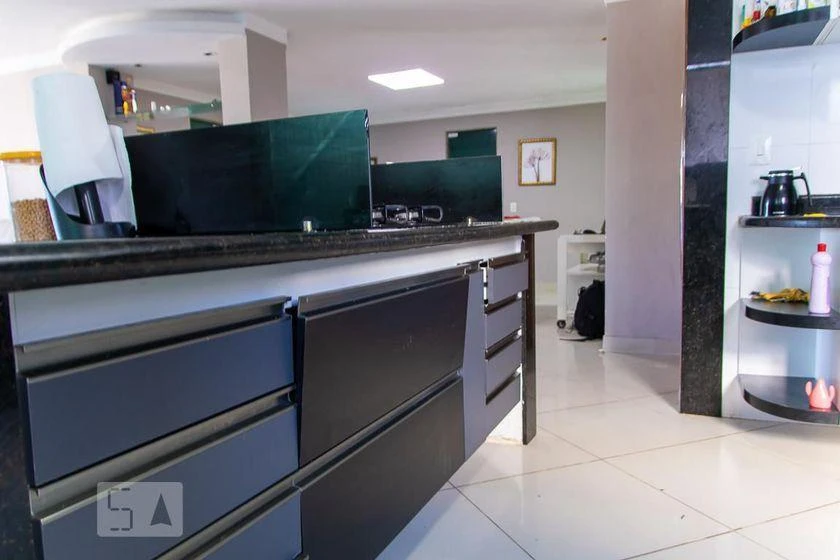 400 m² duplex with 4 bedrooms and 2 en-suite baths — photo 31