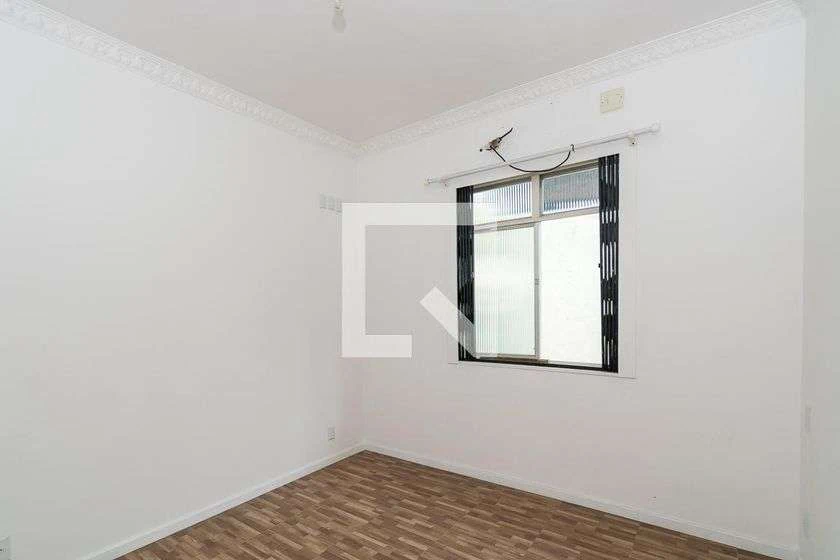 Apartamento de 1 quarto com box de vidro no banheiro — photo 11