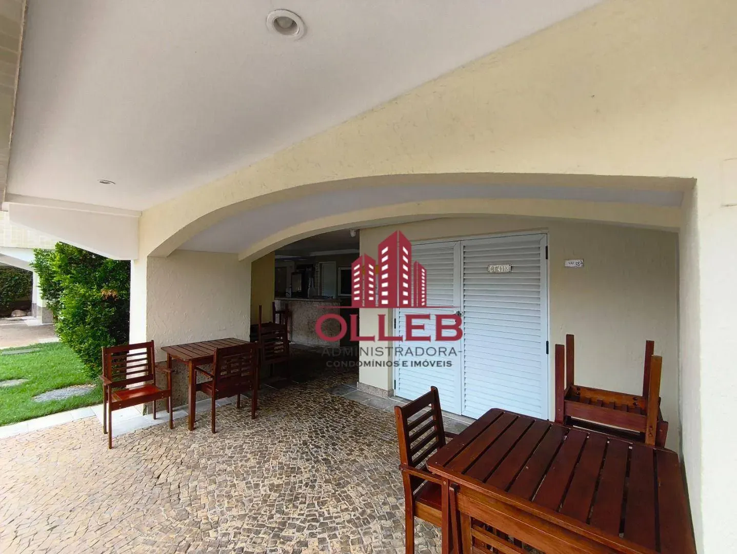 3-bedroom apartment with 4 bathrooms and enclosed balcony — photo 31