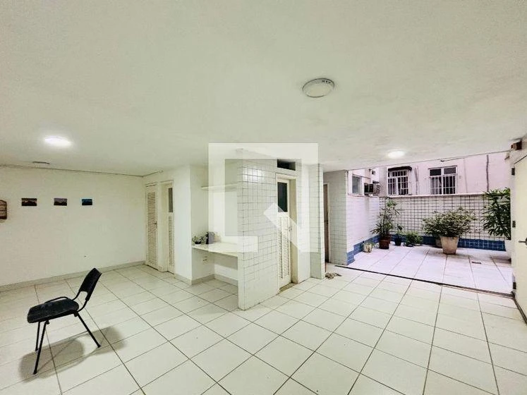 4-bedroom apartment with a walk-in closet in Rio de Janeiro — photo 50
