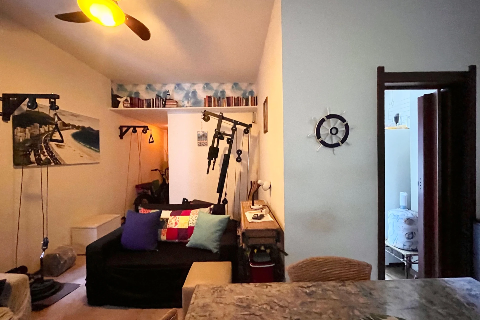 2-bedroom apartment with 1 bathroom and a balcony — photo 7