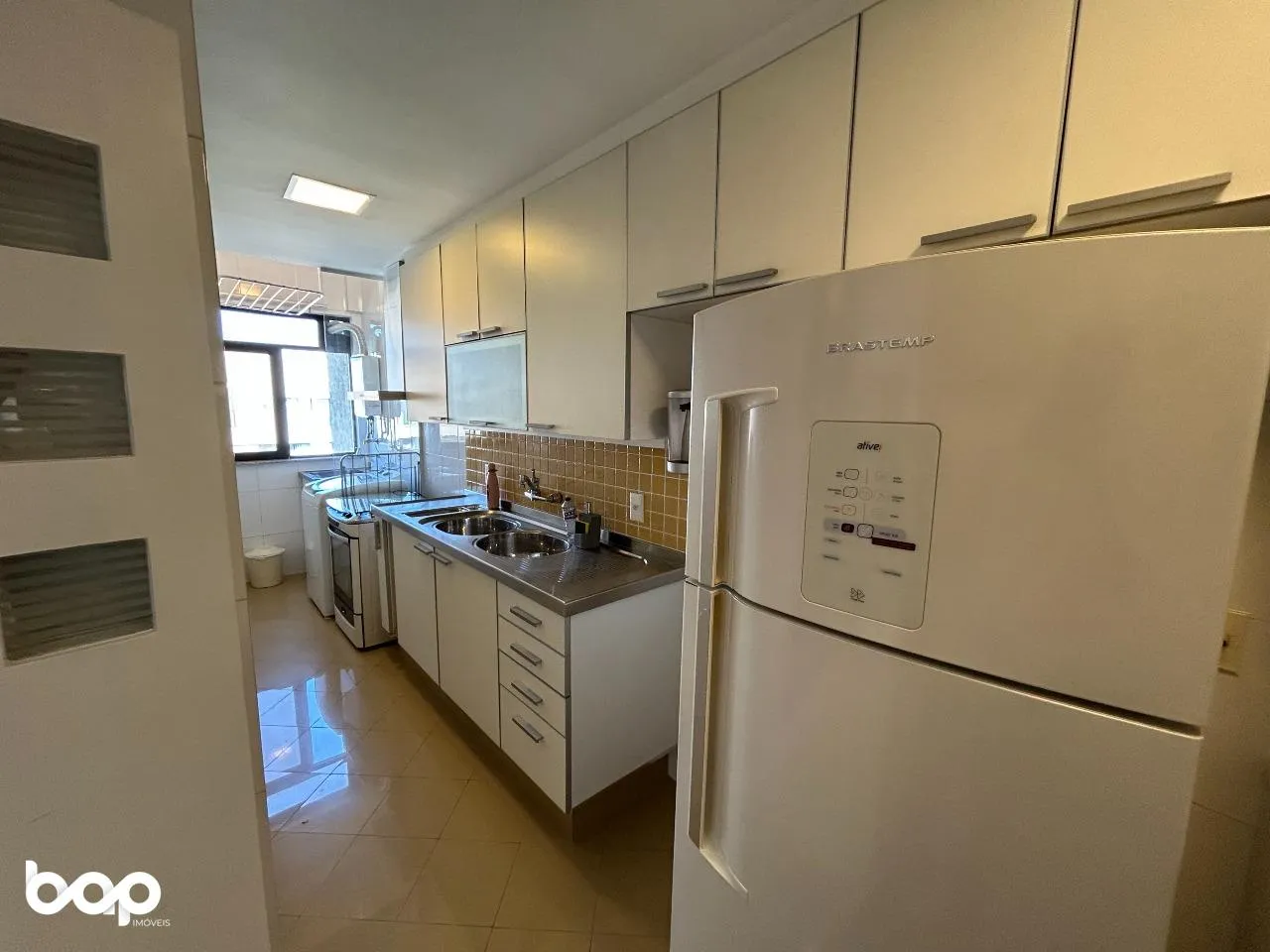 Furnished apartment, 77 m², with a home office — photo 19