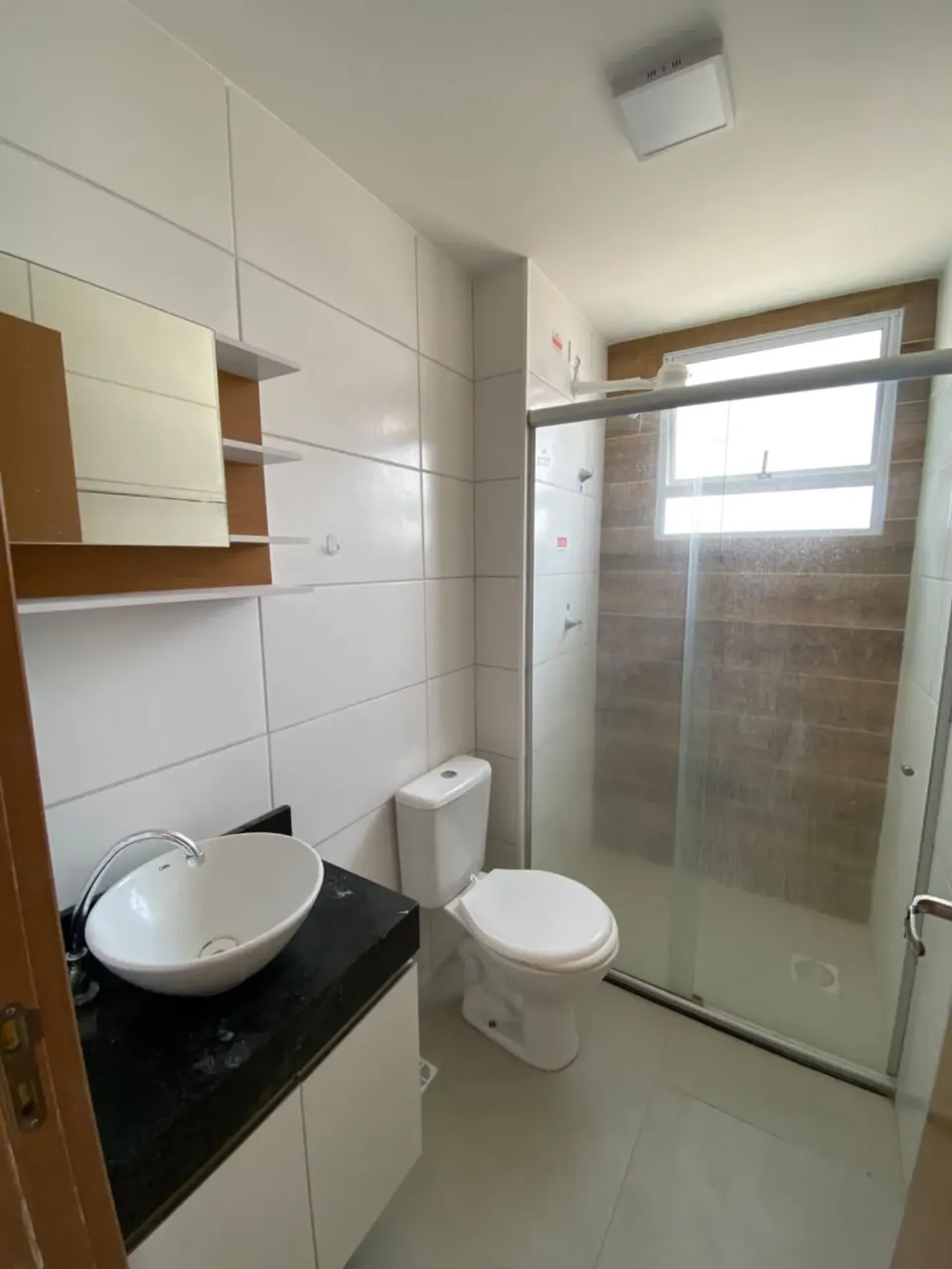 2-bedroom apartment in a building with a gym — photo 4