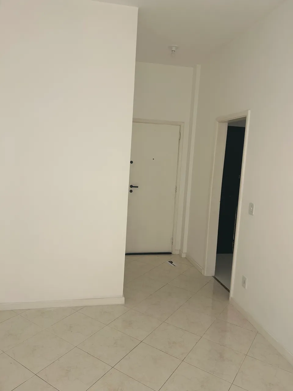 1-bedroom apartment with 2 bathrooms and maid’s room — photo 8