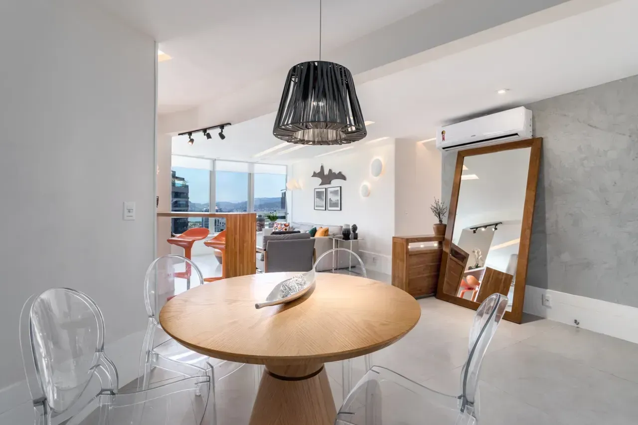 Furnished apartment with 2 bedrooms and water views — photo 16