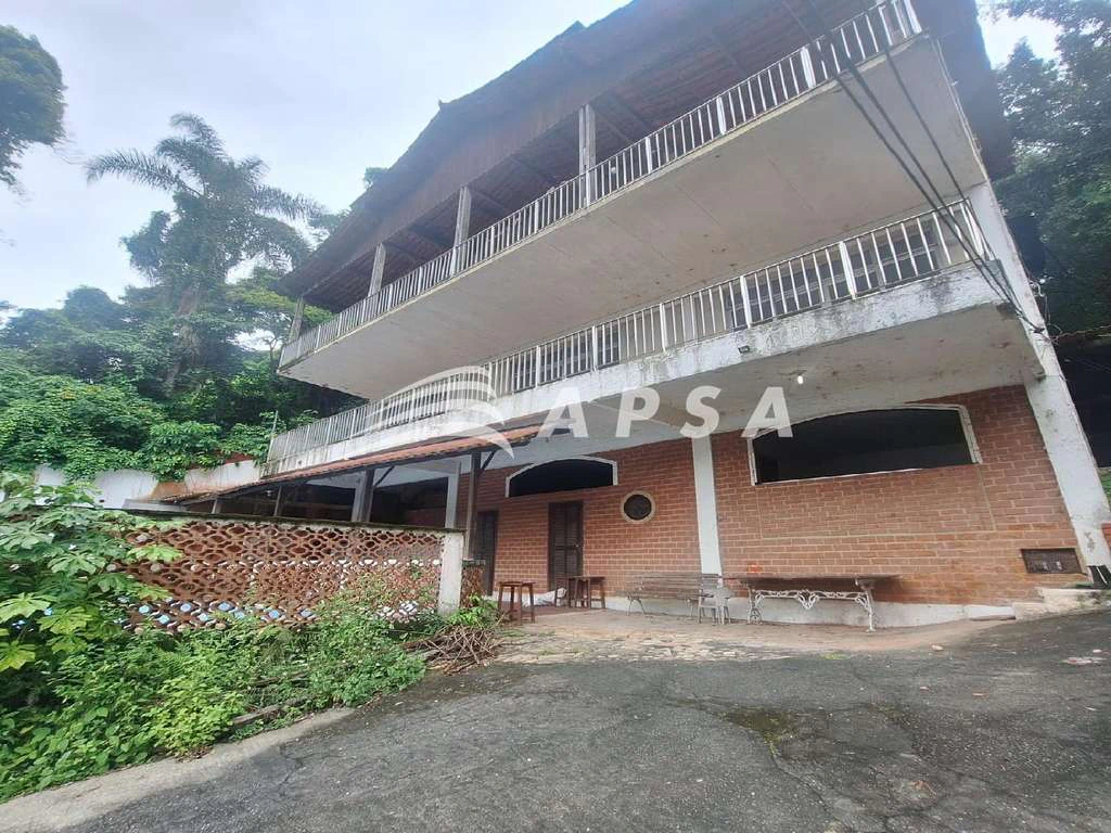 Casa sem mobília com 5 quartos e 625 m² construída — photo 27