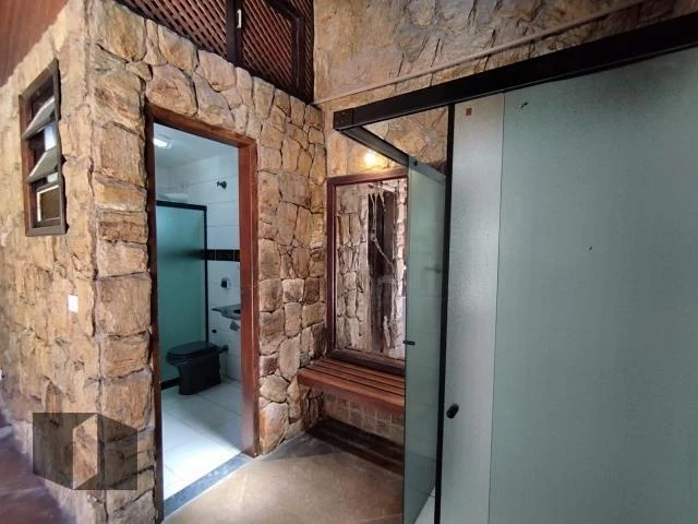 602 m² house with 4 bedrooms and a gas stove kitchen — photo 26
