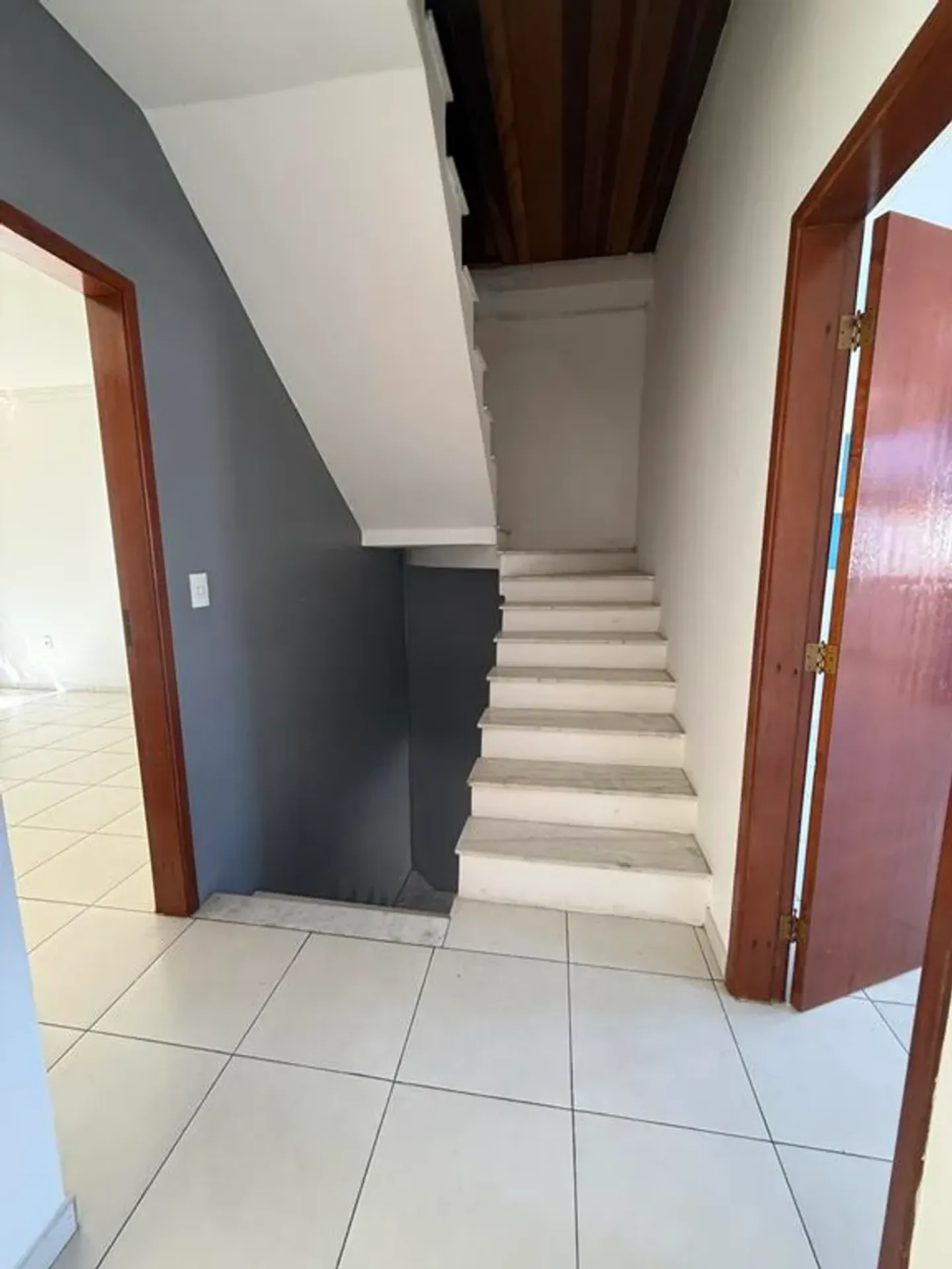 Duplex house with 4 bedrooms and 5 bathrooms — photo 25