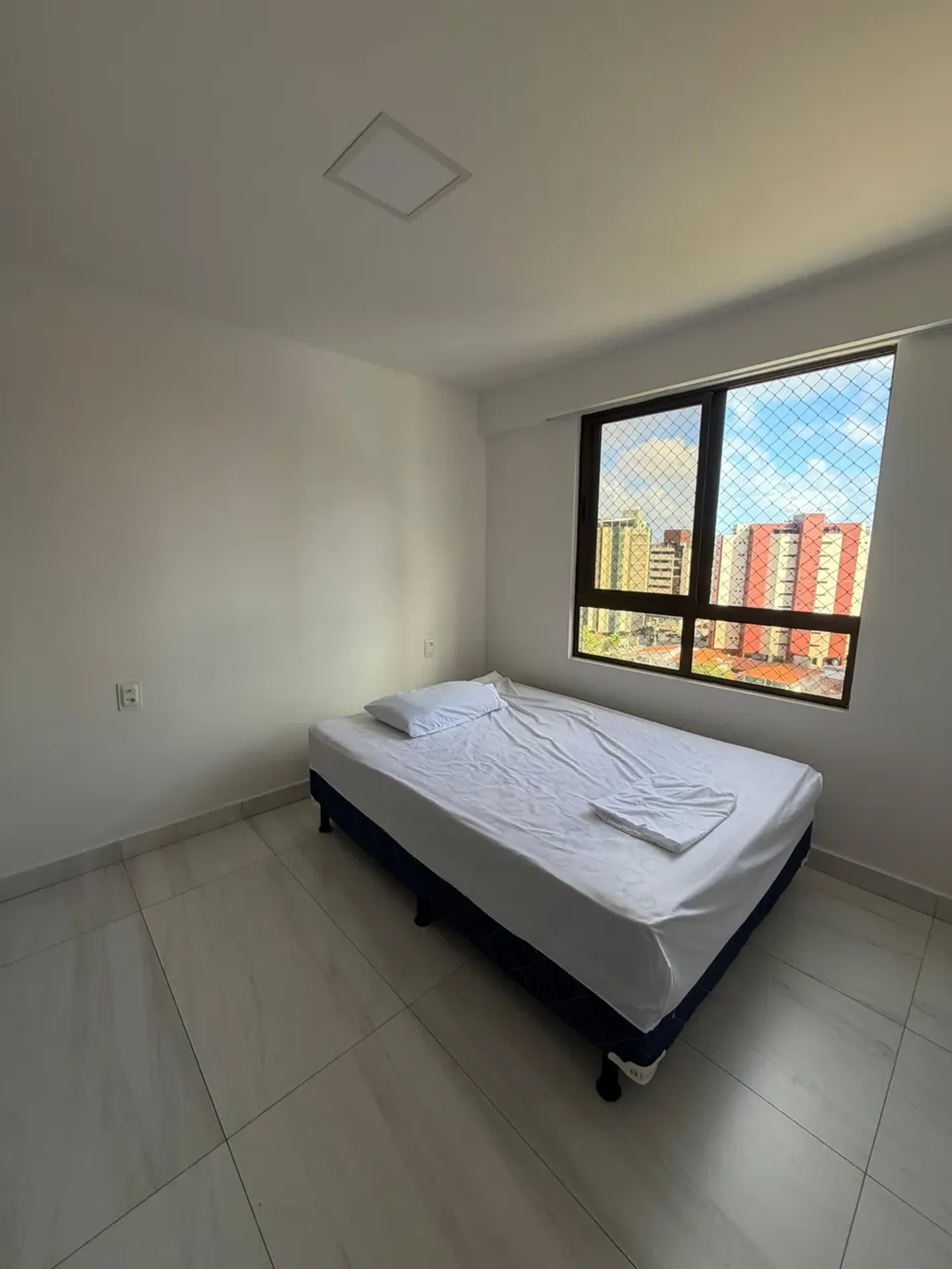 Furnished apartment with open-plan kitchen on the 9th floor — photo 3