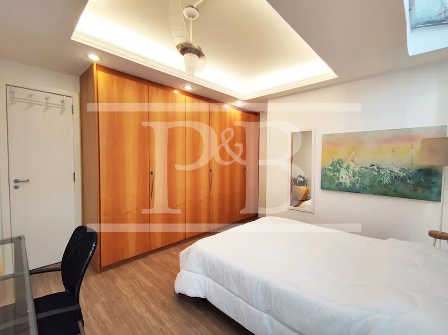 Furnished apartment with 4 bedrooms and 400 m² — photo 38