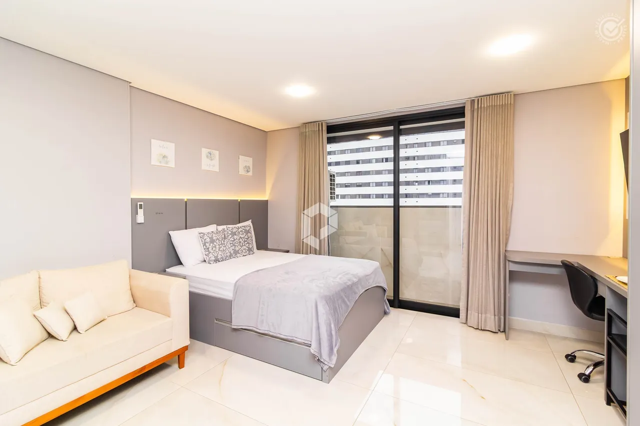Furnished 1-bedroom apartment with a balcony — photo 8