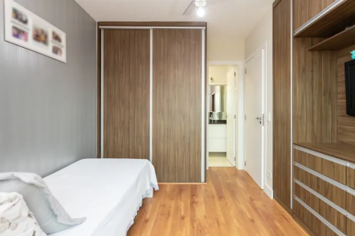 Furnished 3-bedroom apartment with 248 m² and parking — photo 15