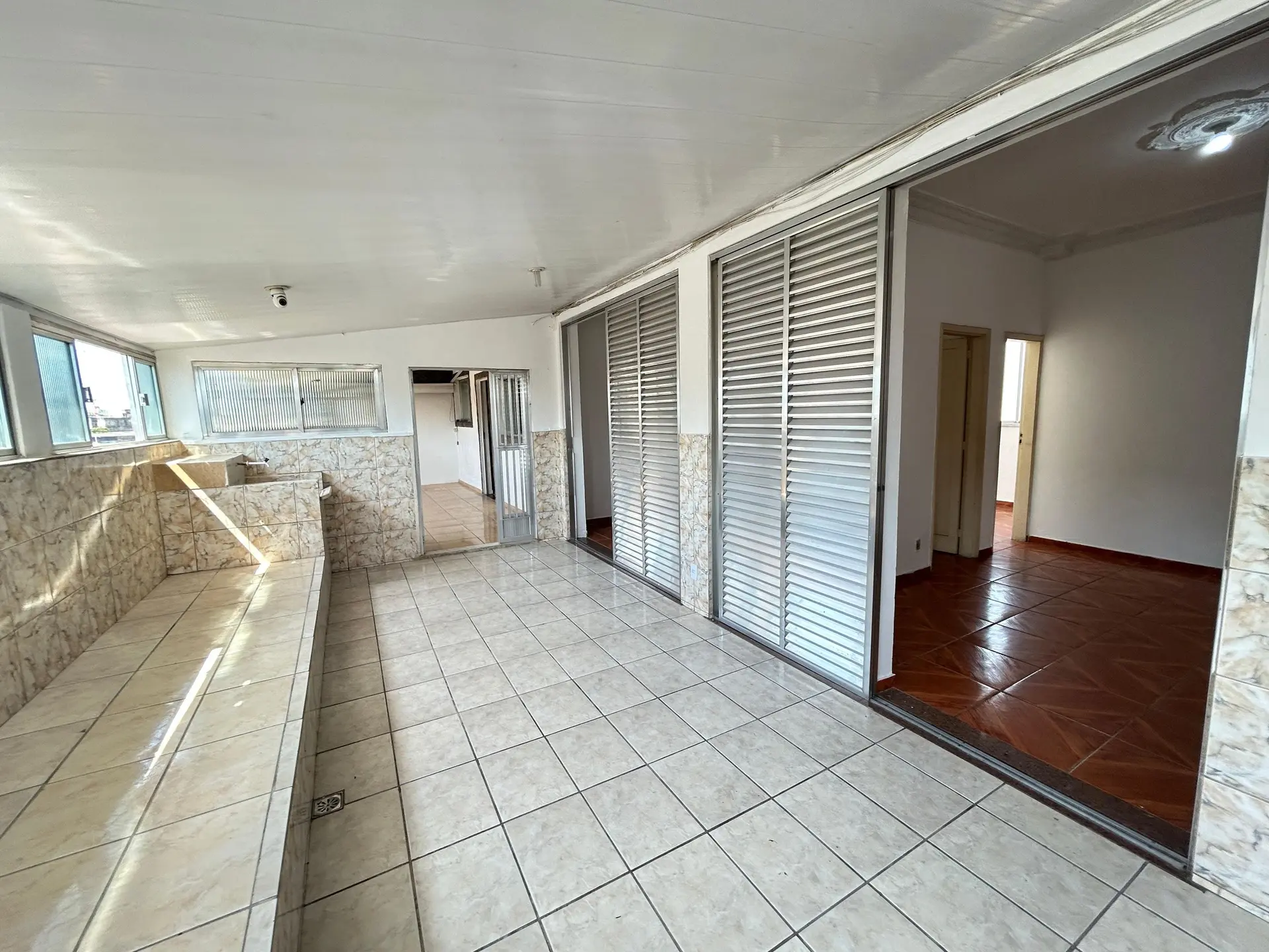 Apartamento de 3 dormitorios con barbacoa y 2 baños — photo 67