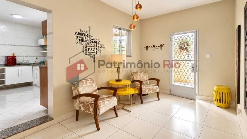 221 m² house with a washing machine and a home office — photo 14