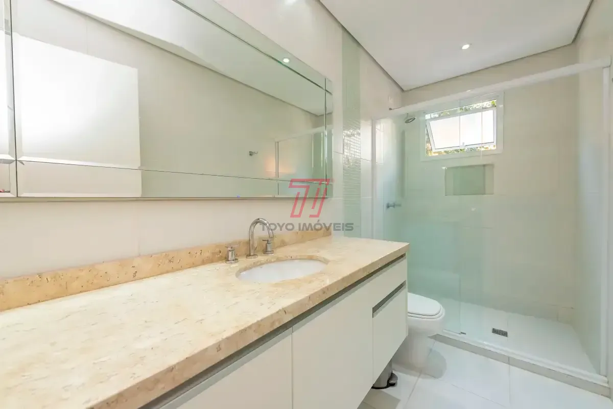 3-bedroom apartment with 197 m², 2 parking spots and balcony — photo 26