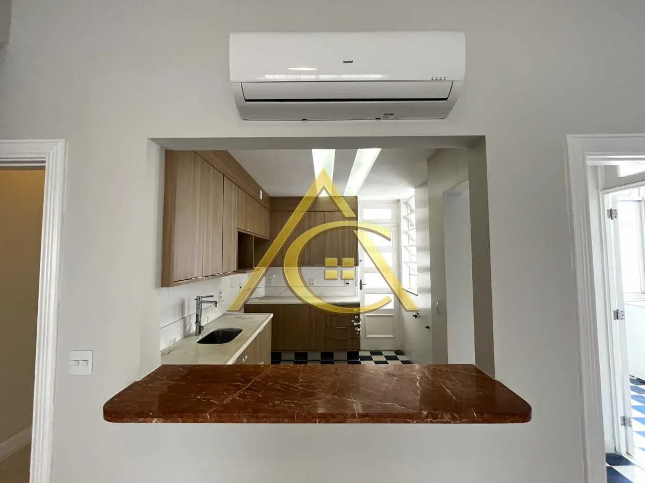 Apartamento duplex com 4 quartos e 239 m² — photo 2